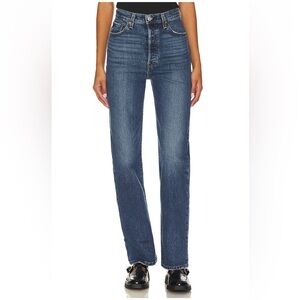 Levi’s Ribcage Straight Full Length in Valley View wash size 25